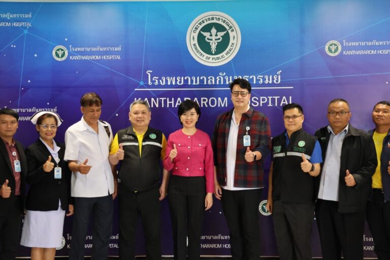 [25 ธ.ค. 67] สาธารณสุขนิเทศก์ เขตสุขภาพที่ 10 ลงพื้นการเตรียมความพร้อมช่วงเทศกาลปีใหม่ 2568 พร้อมให้กำลังใจเจ้าหน้าที่ ณ โรงพยาบาลศรีสะเกษ และ โรงพยาบาลกันทรารมย์